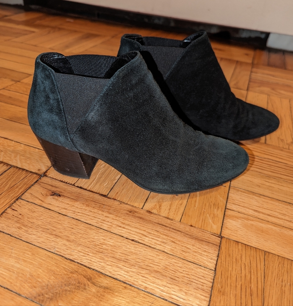 Aquatalia Fabrizia Black Suede Ankle Bootie